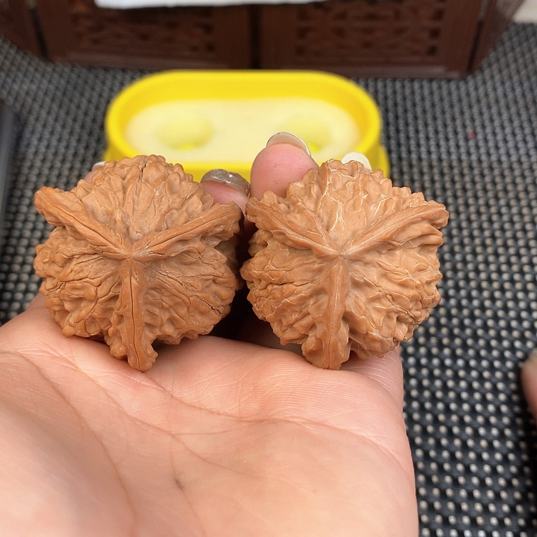 文玩核桃把件40尺正奔全品40克