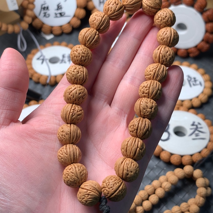 手串桃核金豆手持