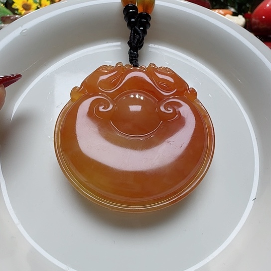 石英质玉（黄龙玉）颈饰未镶嵌慧****》