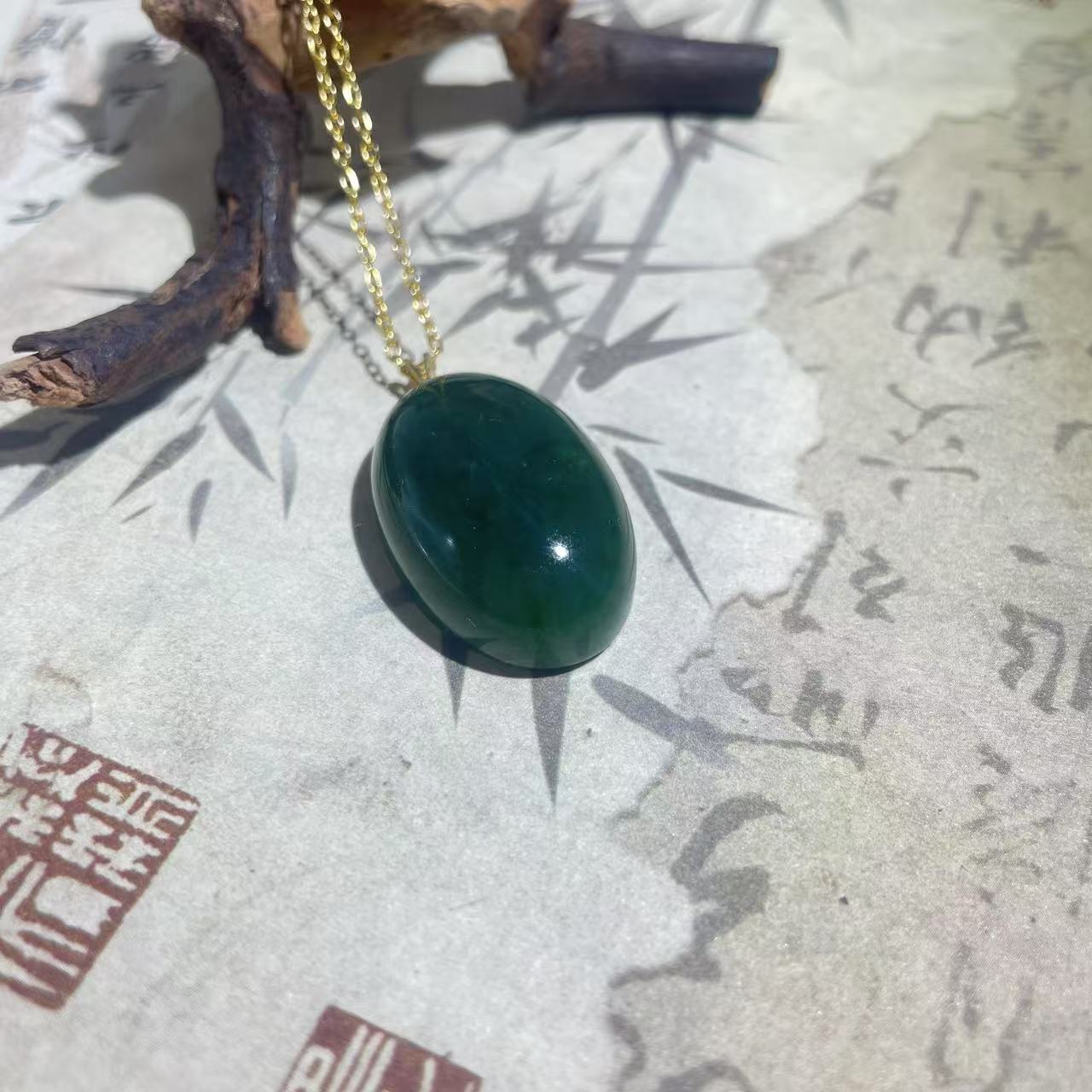 天然和田玉 碧玉鸽子蛋吊坠 多样性发货 拍一发一H468