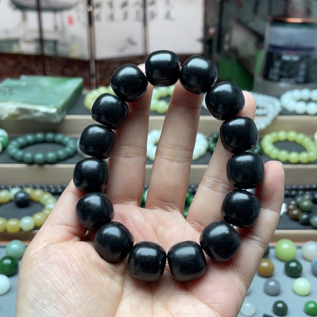 和田玉手链未镶嵌?****