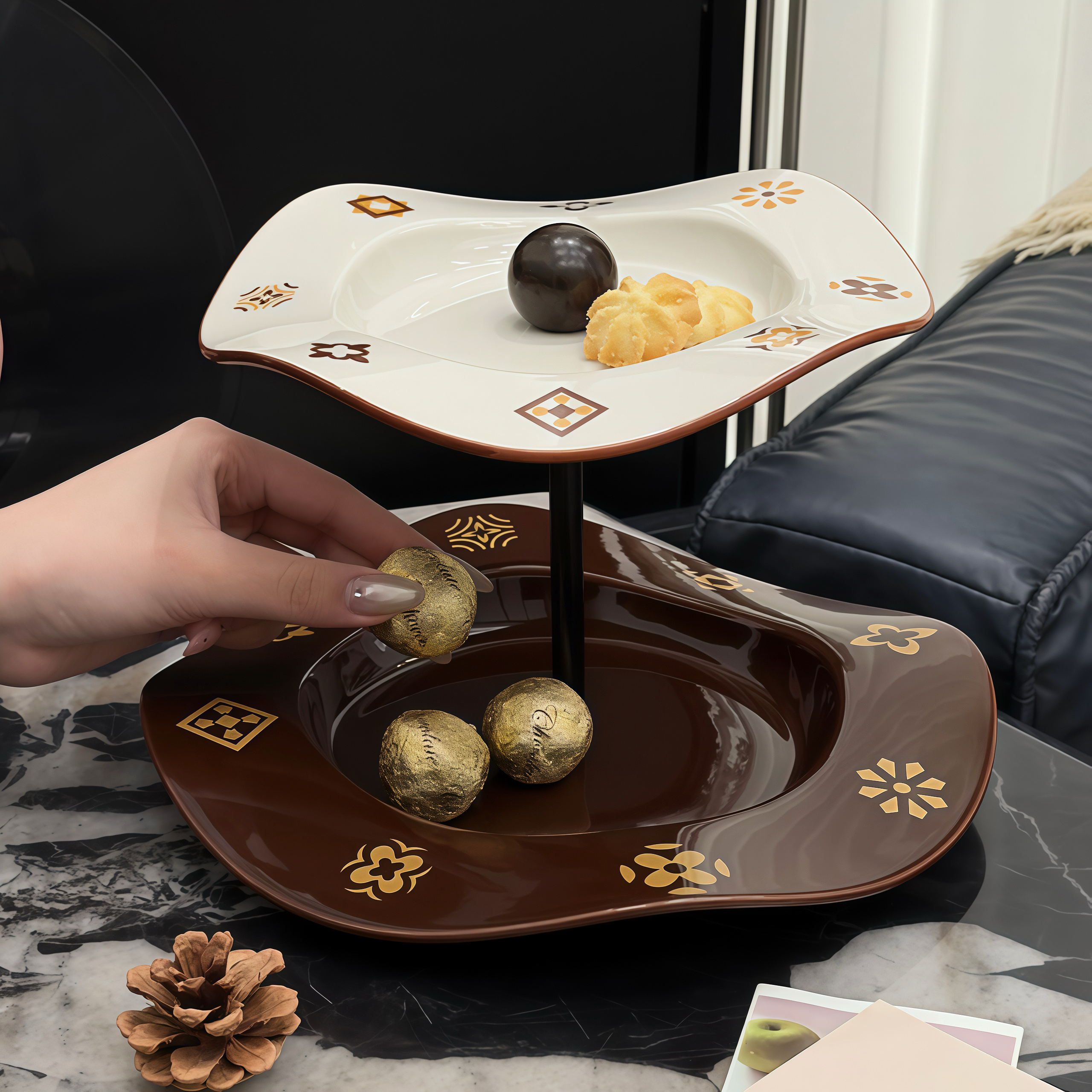 家用水果盘客厅双层果盘轻奢陶瓷茶几大号果盘春节糖果零食摆放盘