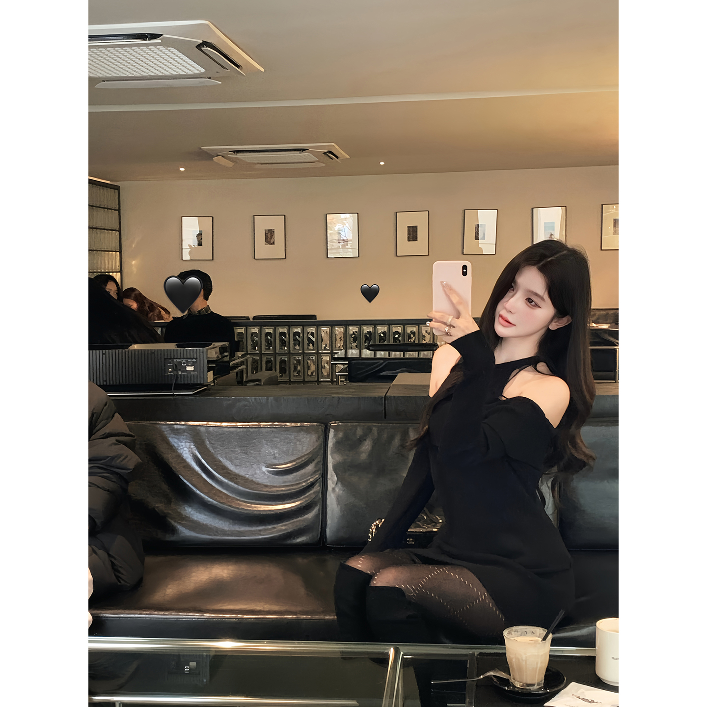 白水女 暗夜小猫 圣诞挂脖一字领毛衣女冬季设计感纯欲辣妹上衣