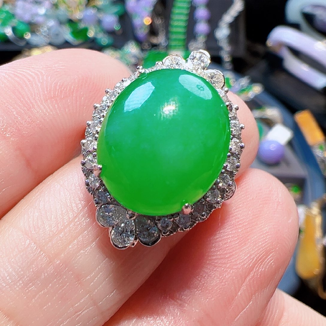 翡翠戒指18K金镶嵌签收后24小时鉴赏期