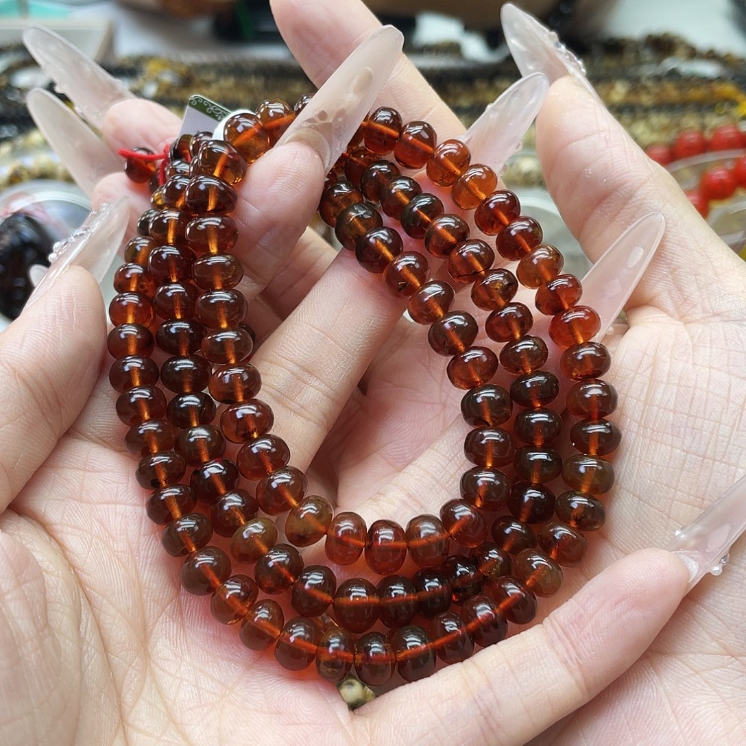 吾***翔琥珀未镶嵌裸石7血珀