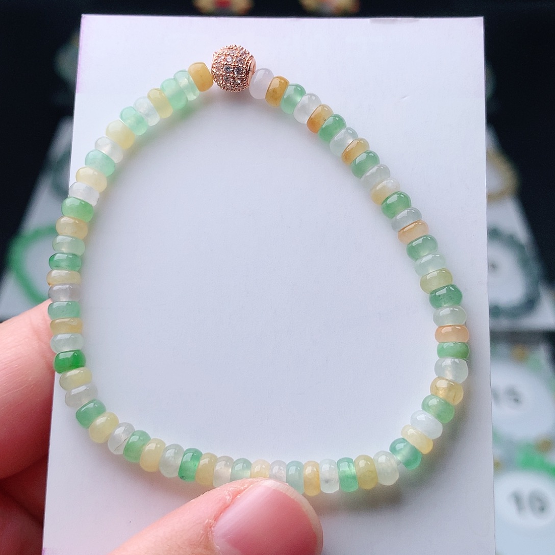 翡翠手串未镶嵌翡翠