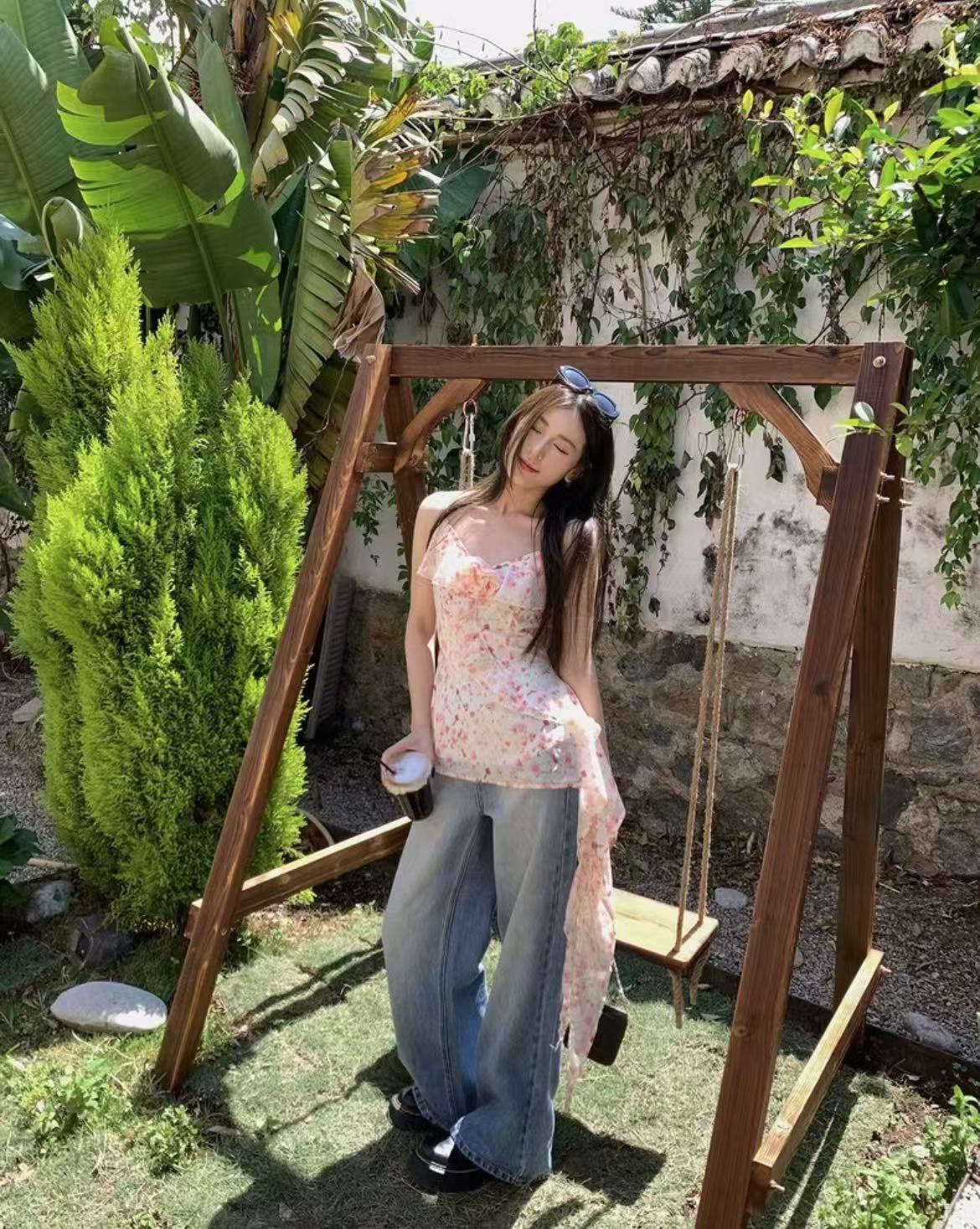 70075夏季新款美式辣妹纯欲碎花收腰气质绝美无袖外搭吊带T恤上衣