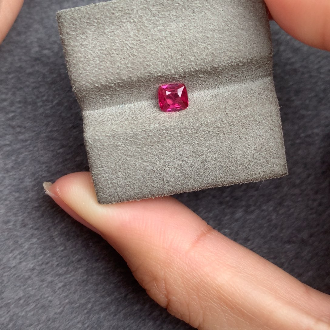 裸石蓝宝石无烧蓝宝石