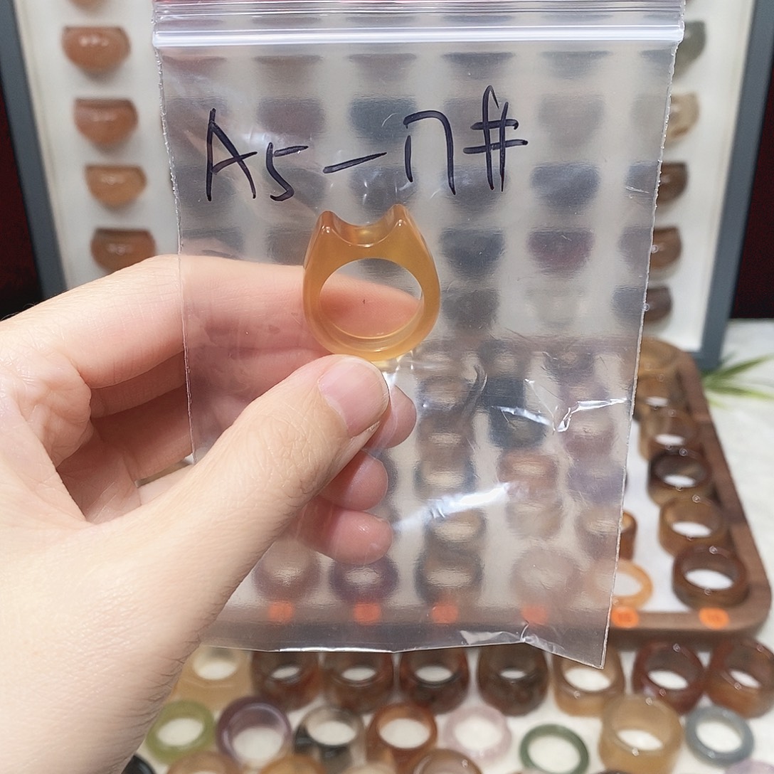 玛瑙/玉髓未镶嵌戒指港17码不退换