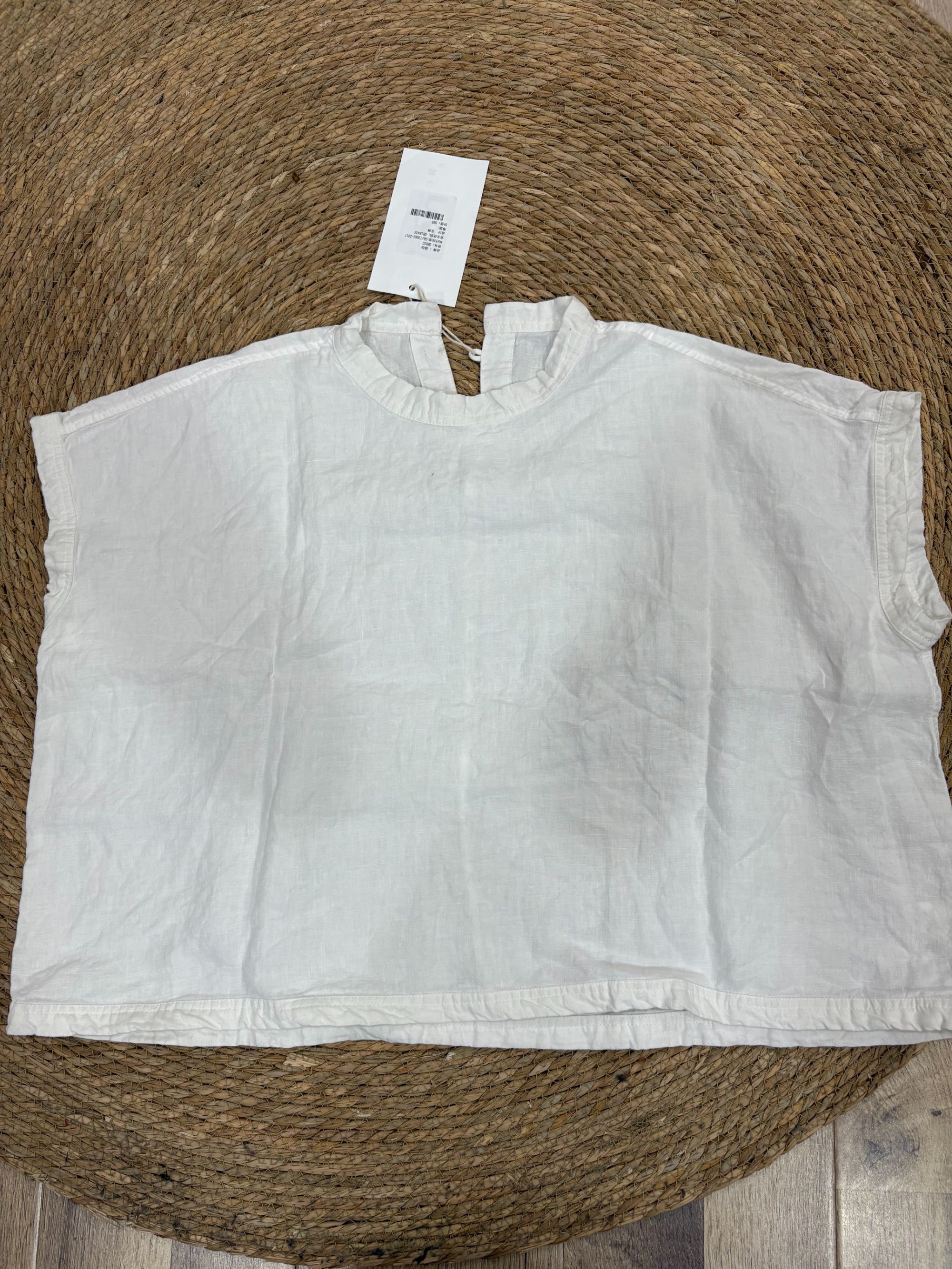 短款无袖落肩袖通勤衬衫时尚休闲风