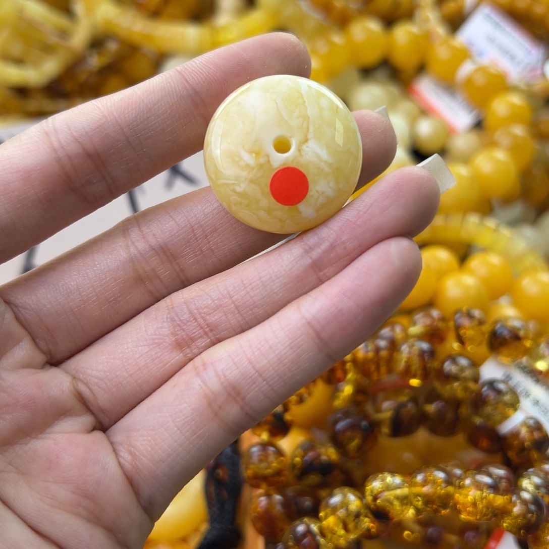 琥珀珠宝奇石未镶嵌