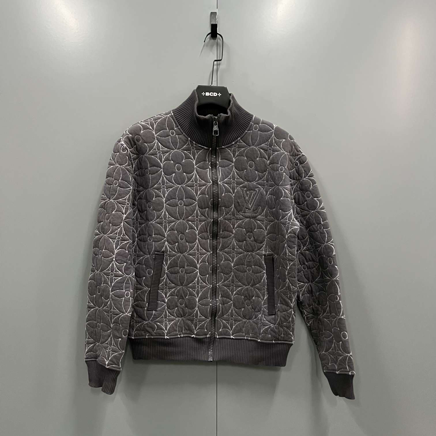 95新 LouisVuitton/路易威登 （jp）204 灰色三花压纹外套 M码