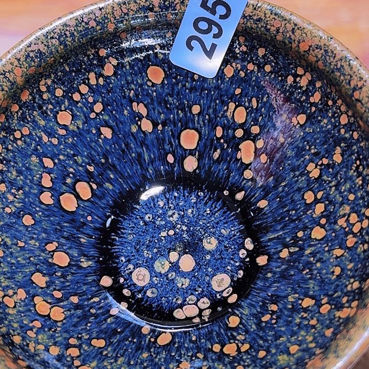 茶盏我也会在心里偷偷对着