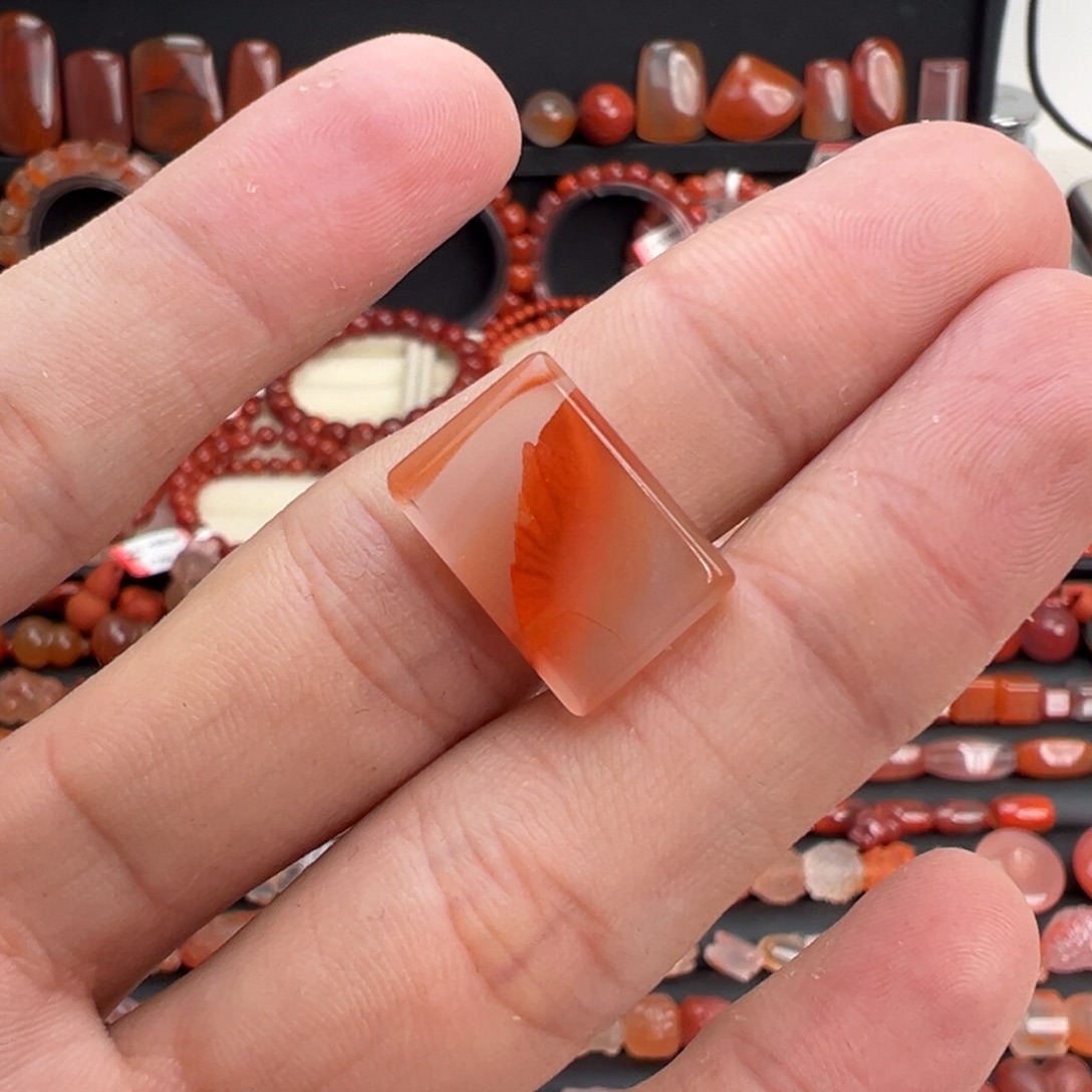 南红玛瑙未镶嵌颈饰小方牌