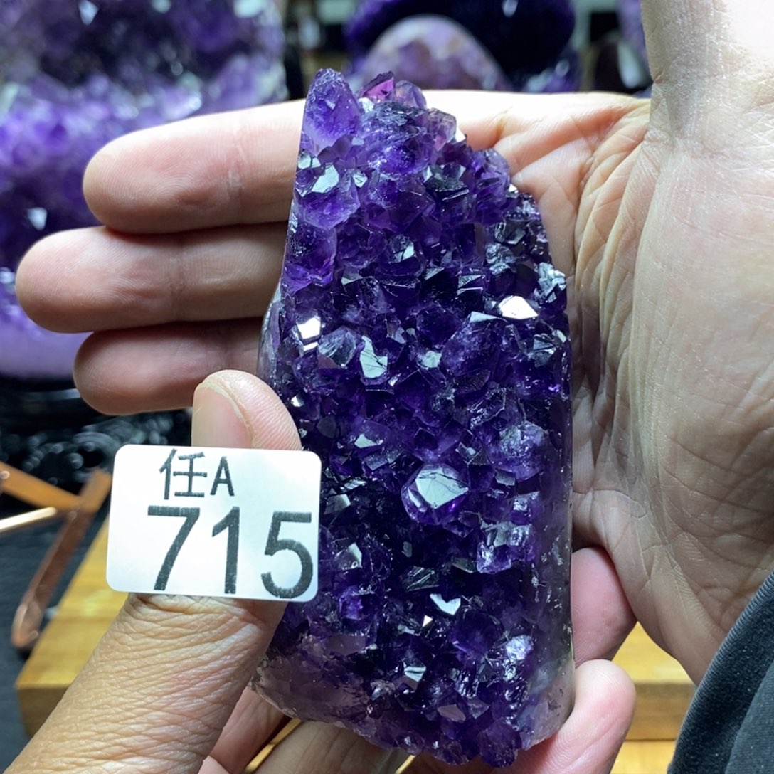 水晶大型摆件（非配饰）未镶嵌