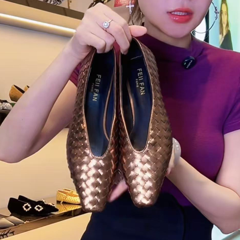 【现货】平底单鞋女2025春秋新款法式绝美尖头百搭真皮鞋子1245