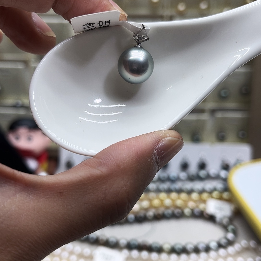 海水珍珠颈饰18K金镶嵌