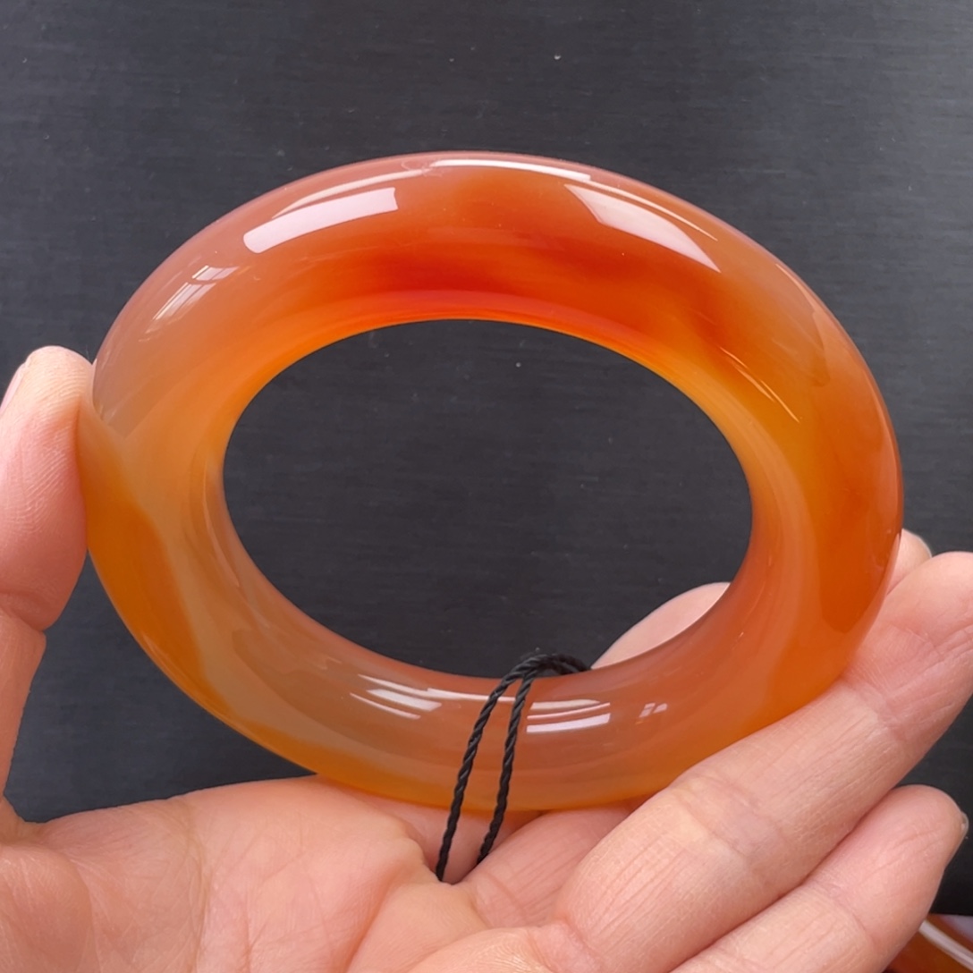 和***氓玛瑙/玉髓未镶嵌手镯