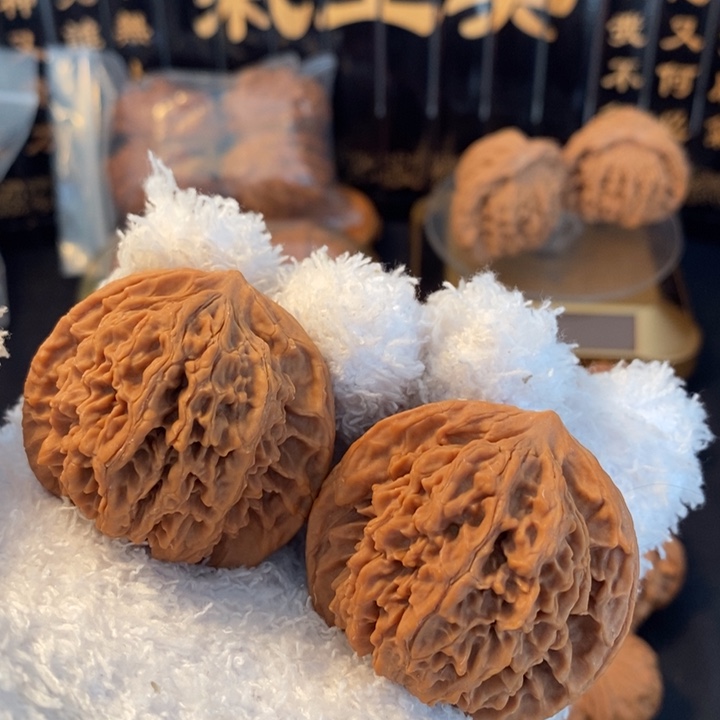 文玩核桃吊坠44盘龙纹44