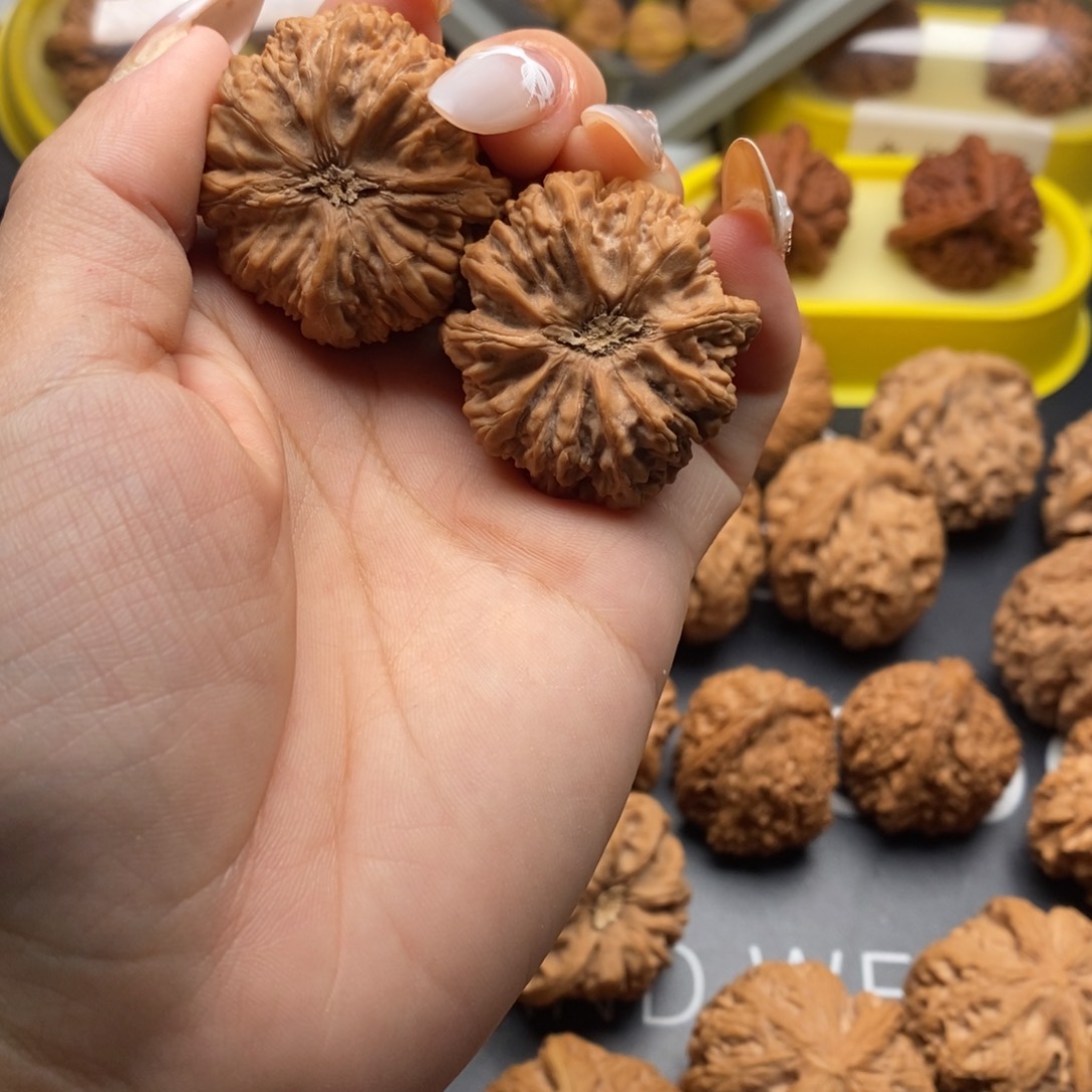 文玩核桃把件祥**跑塔尖34