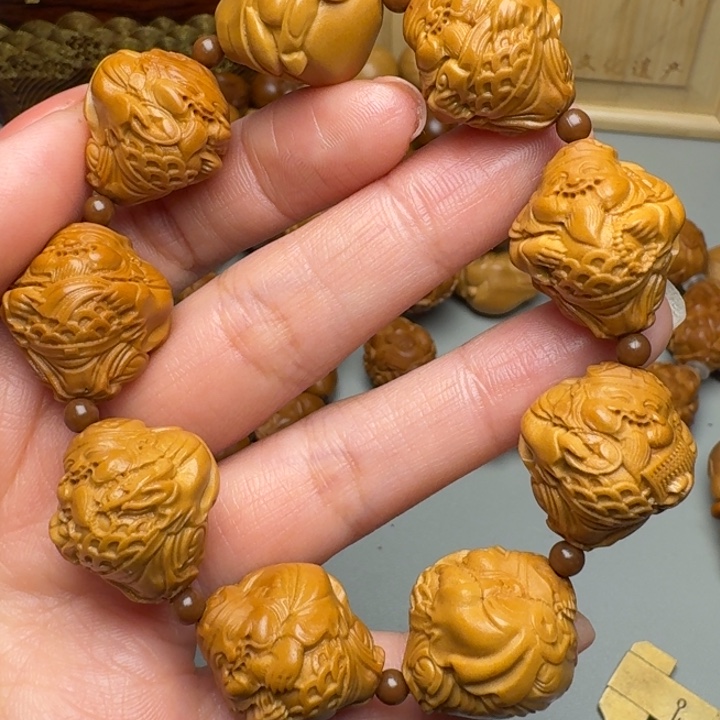 橄榄核手串/手链八大财神