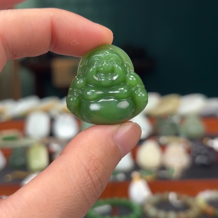 和田玉吊坠未镶嵌