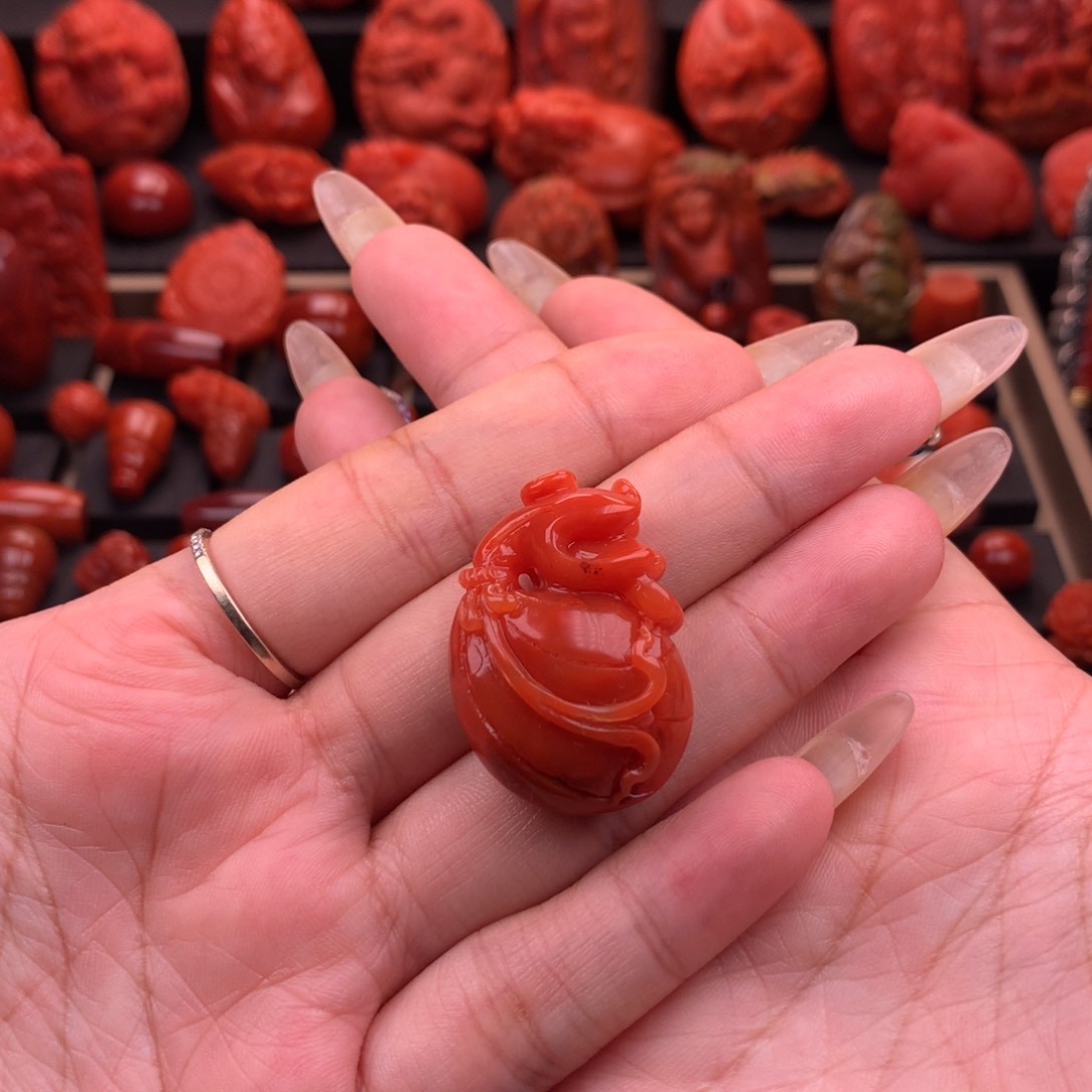 南红玛瑙南红保山钱袋子吊坠24mm未镶嵌舍*得