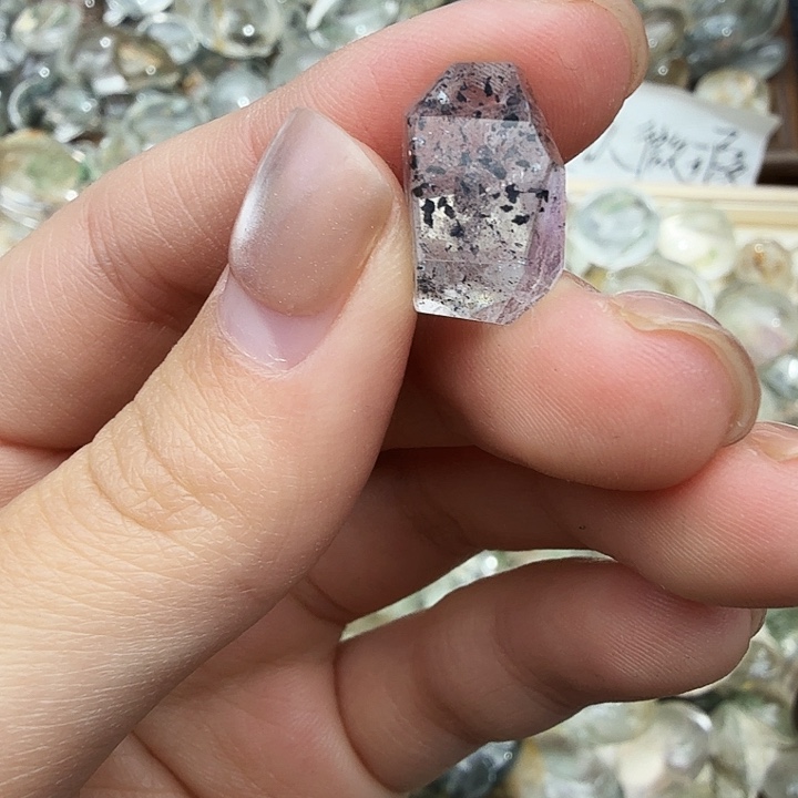 顾***顾珠宝半成品未镶嵌水晶