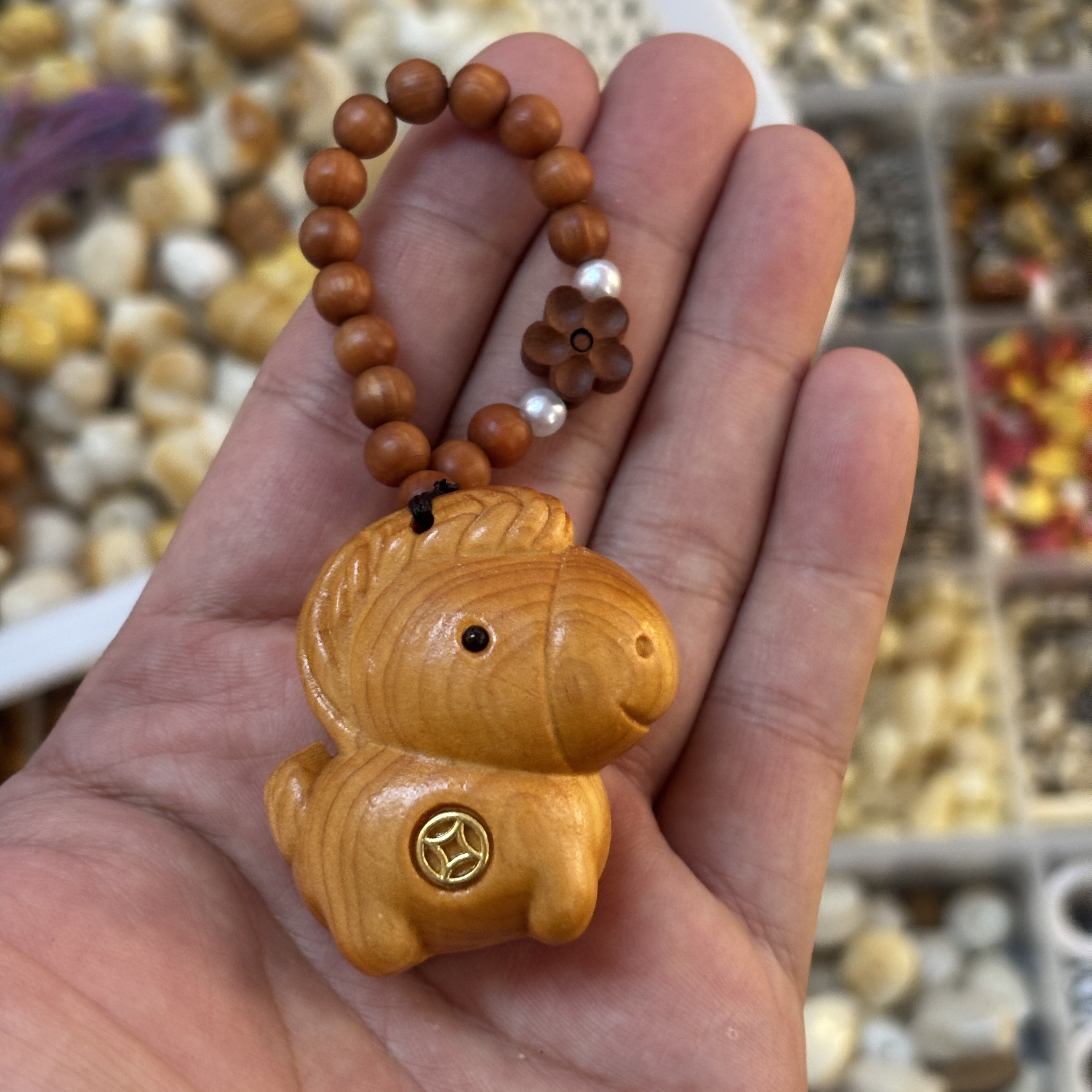 马上有钱”崖柏材质雕刻小马文玩配饰吊坠36*44mm左右