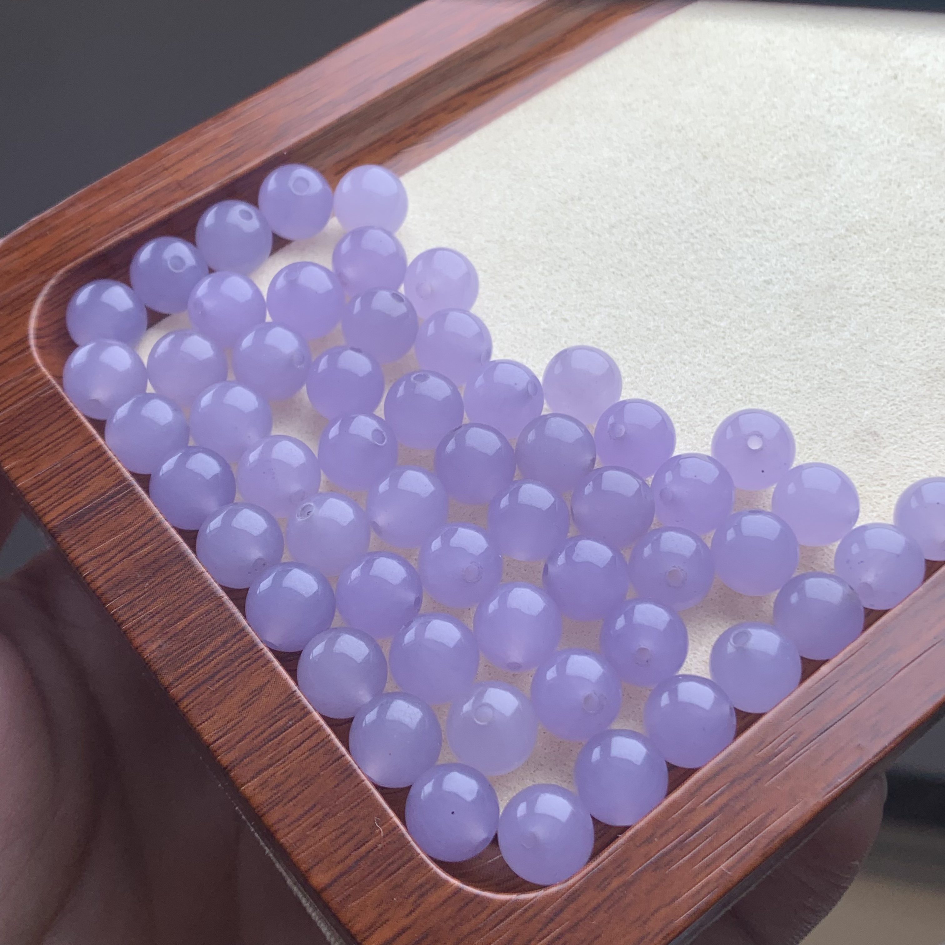 卡8mm 天然缅料A货  茄紫 散珠 多样性发一颗