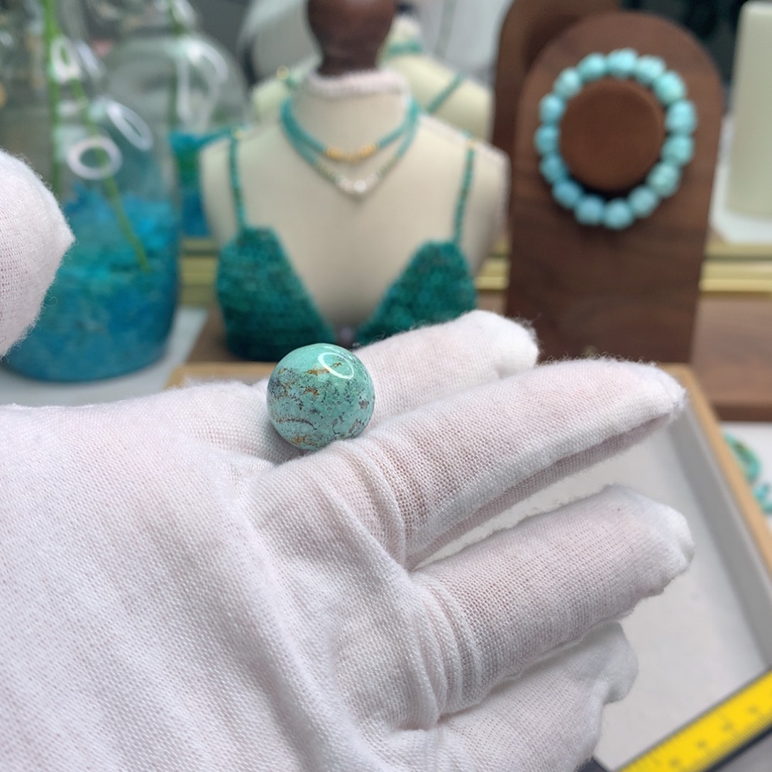 绿松石未镶嵌饰品