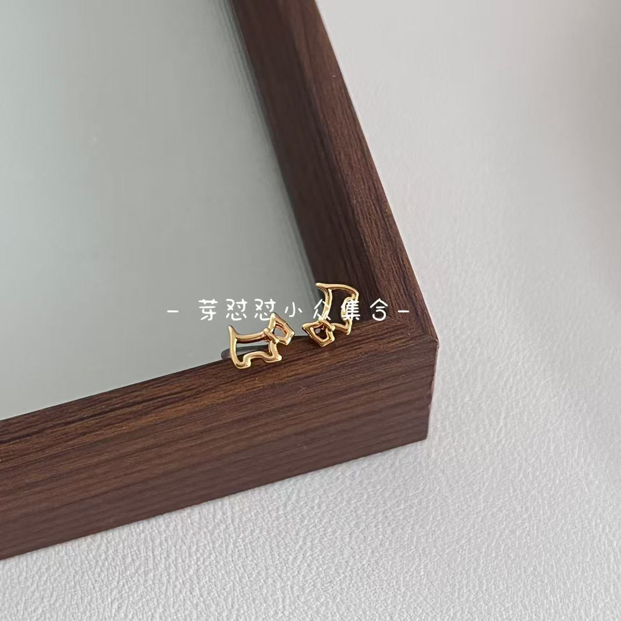 铜合金耳饰 芽怼怼小众饰品 05859 西高地鼻噶耳钉