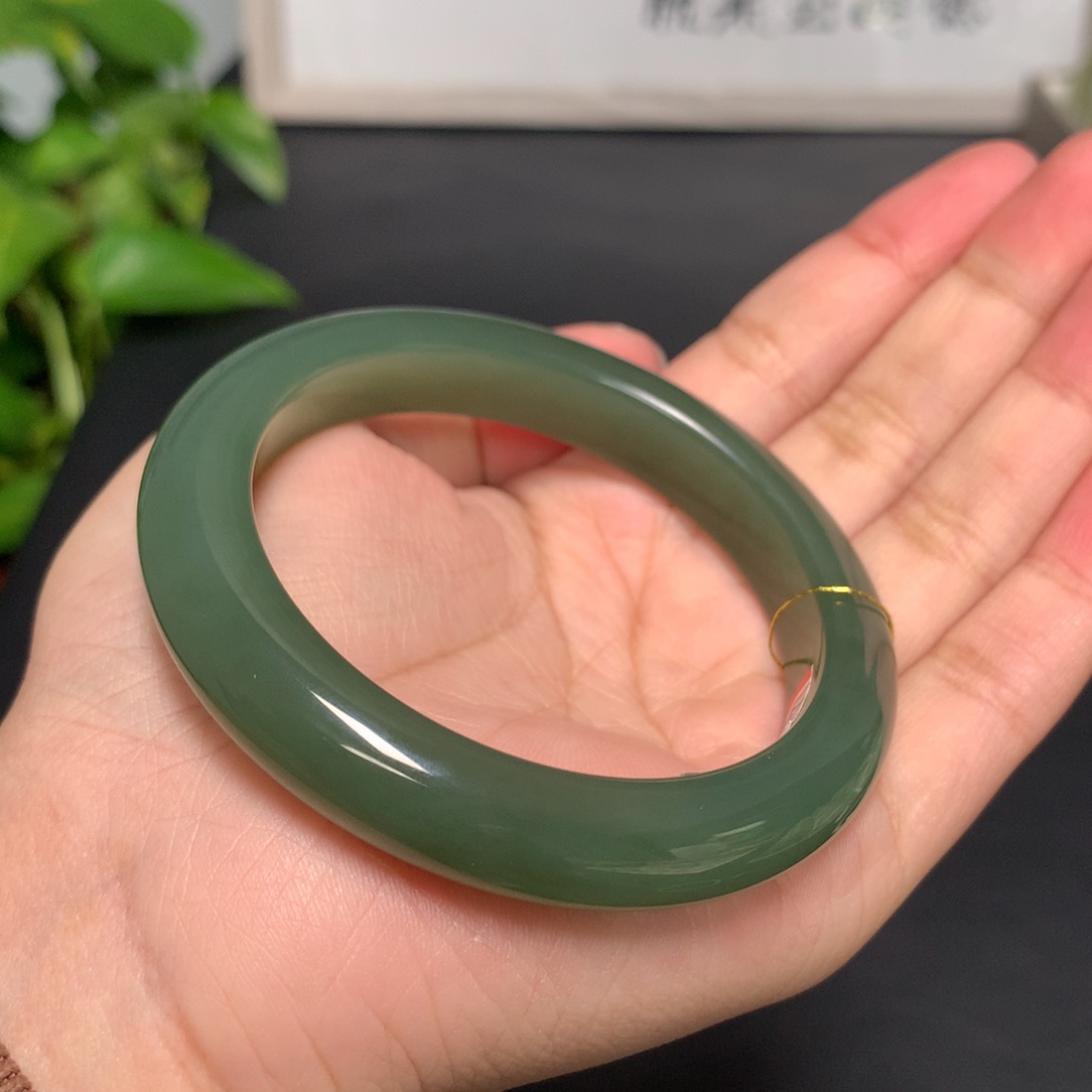 和田玉手镯未镶嵌57