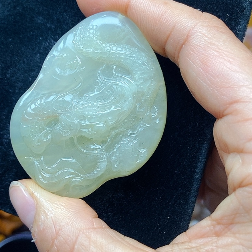 【闪购商品】石英质玉（黄龙玉）未镶嵌颈饰