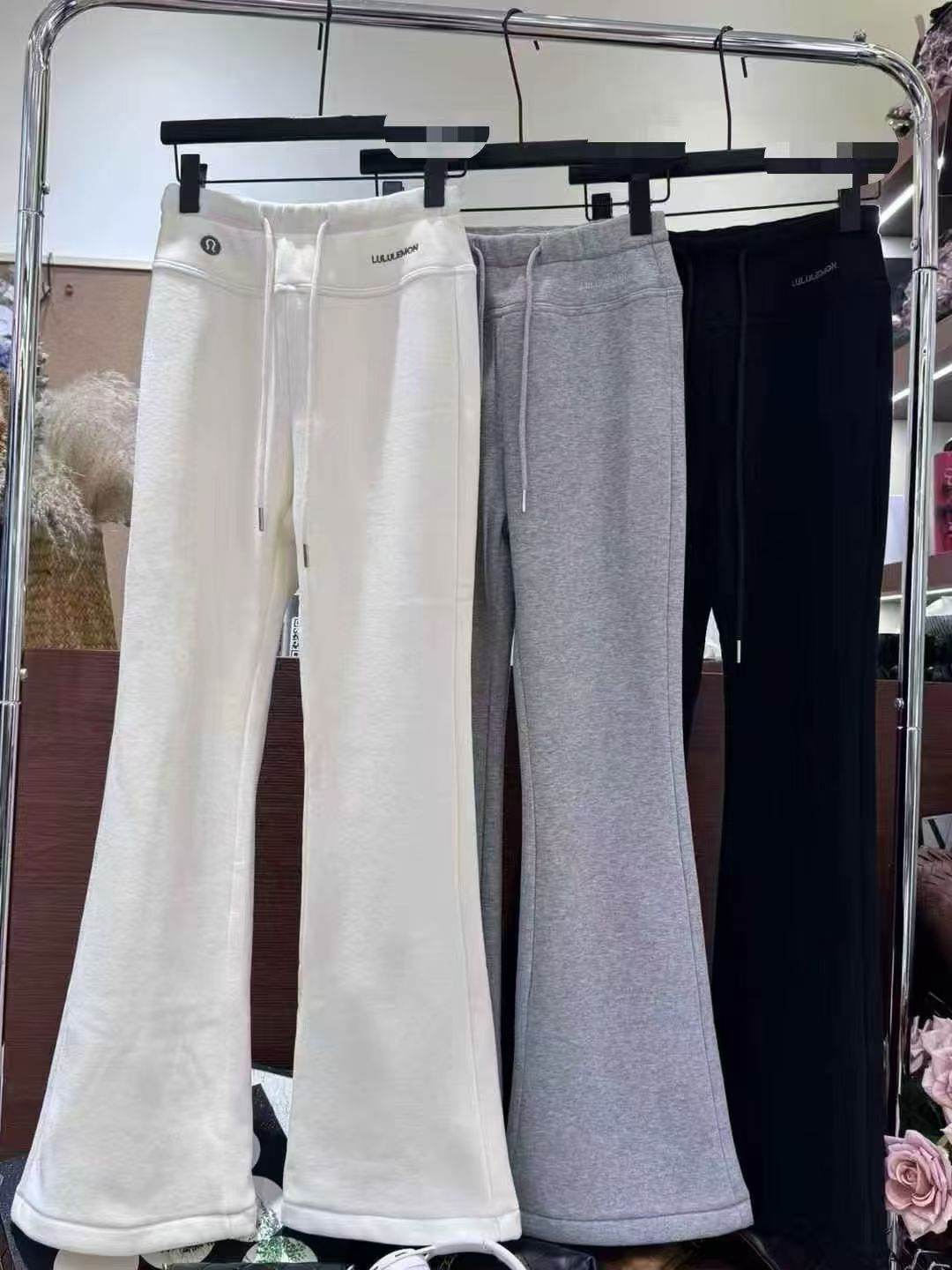 小倩女装 秋冬加绒加厚款针织打底裤加绒长裤纯色微喇裤休闲裤