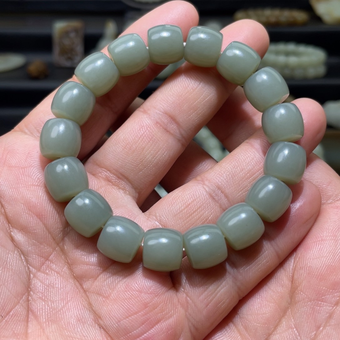 和田玉挂件未镶嵌密*