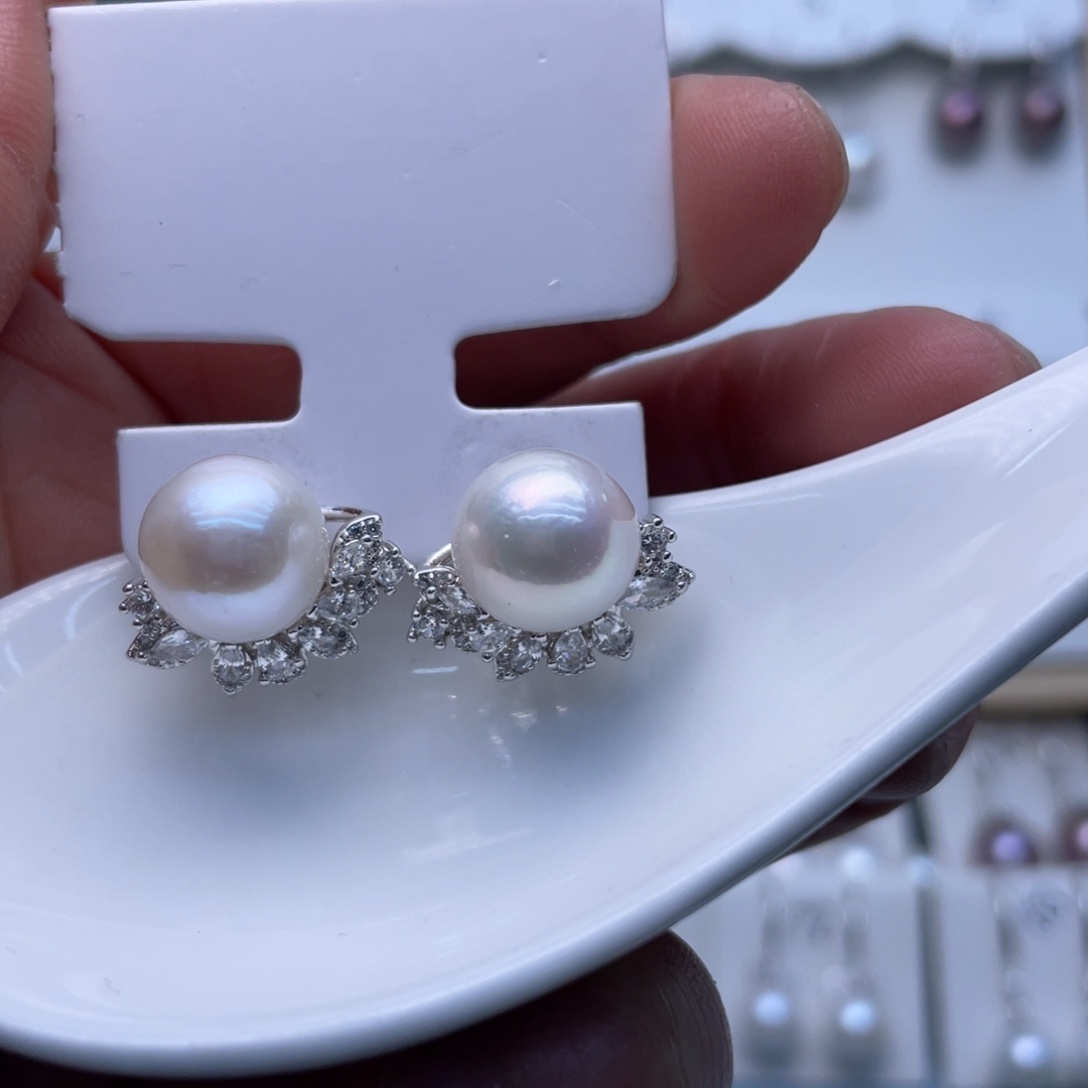 淡水珍珠未镶嵌耳饰