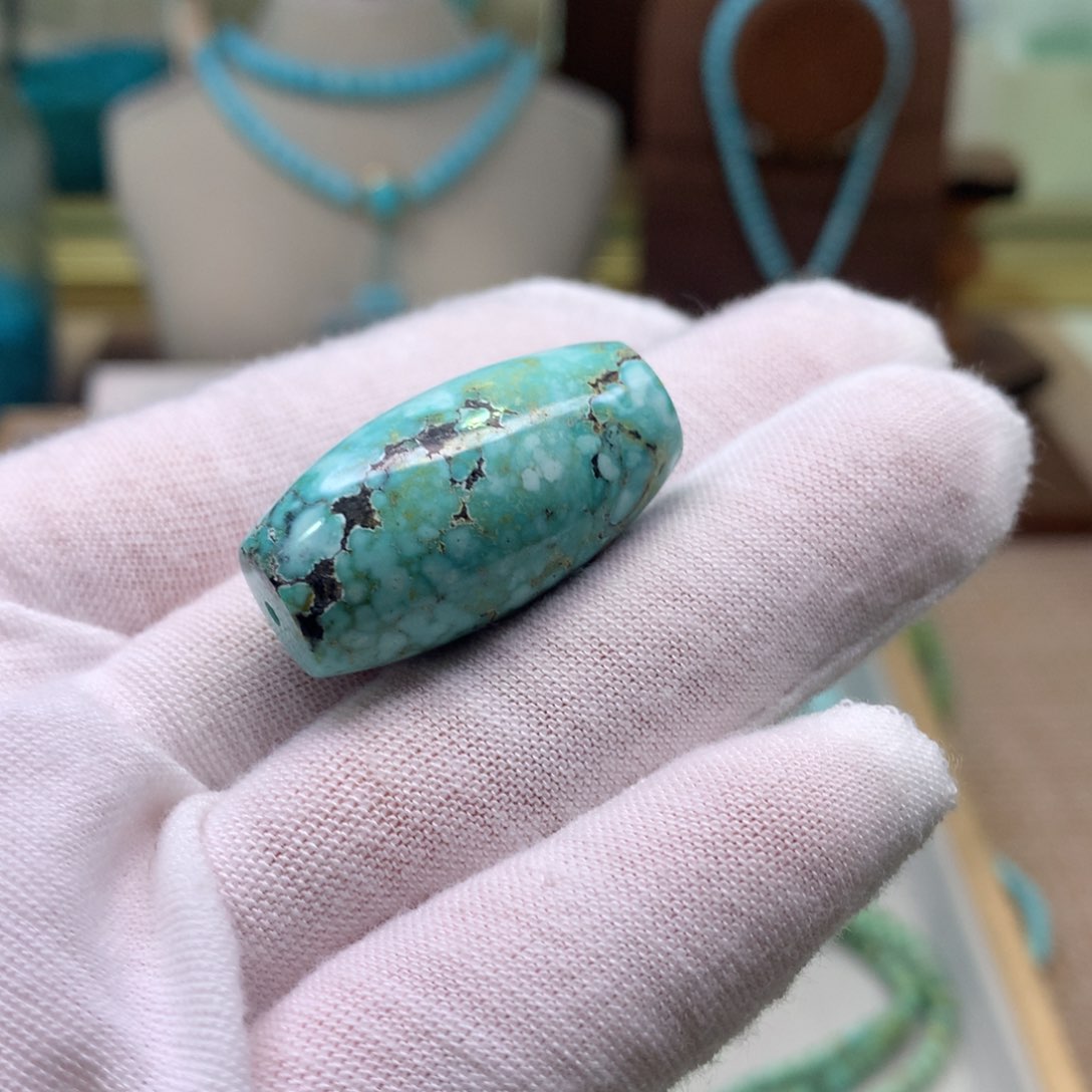 绿松石配饰未镶嵌