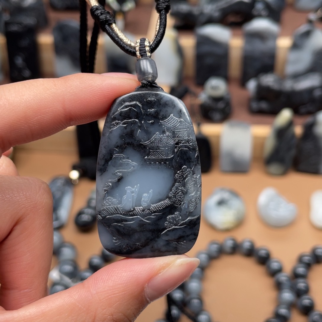 和田玉颈饰未镶嵌