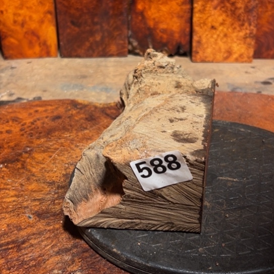 夏***雨大果紫檀（缅甸花梨）