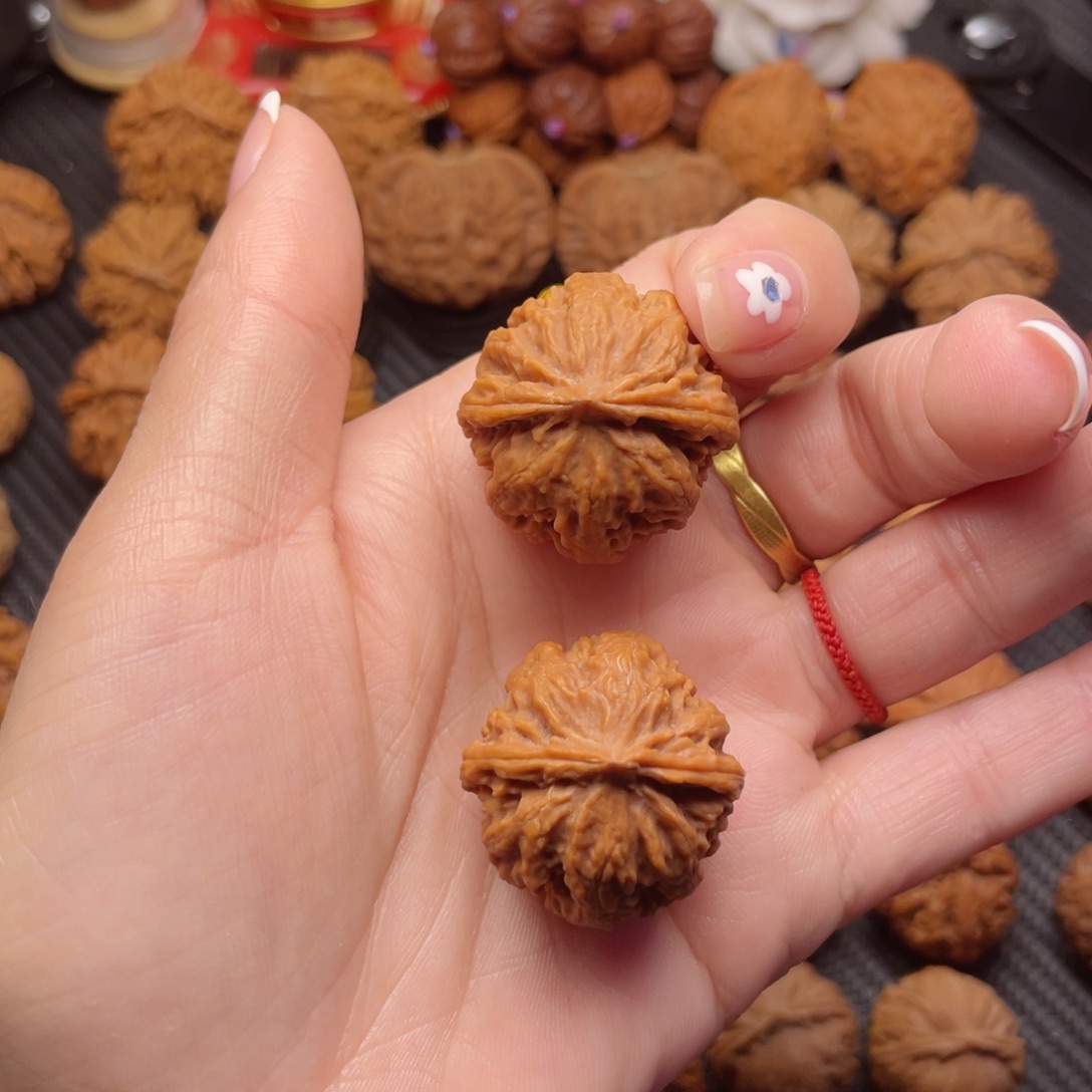 崔***.把件文玩核桃至尊虎头