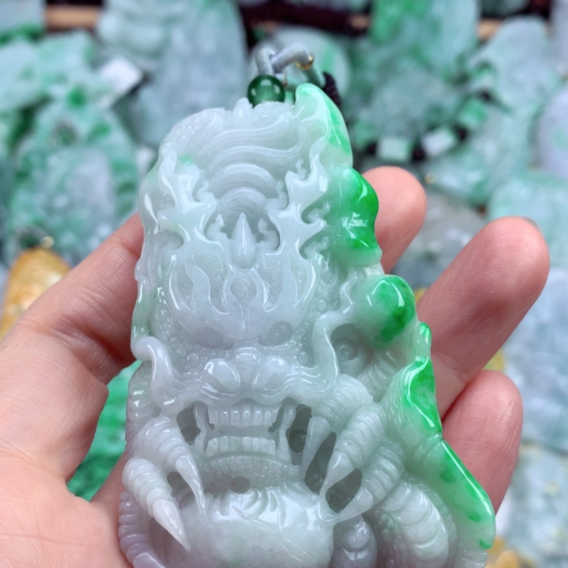 【闪购商品】翡翠吊坠(不含链)未镶嵌