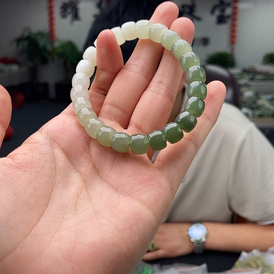 和田玉未镶嵌颈饰手串 颜色多样性发拍一发一