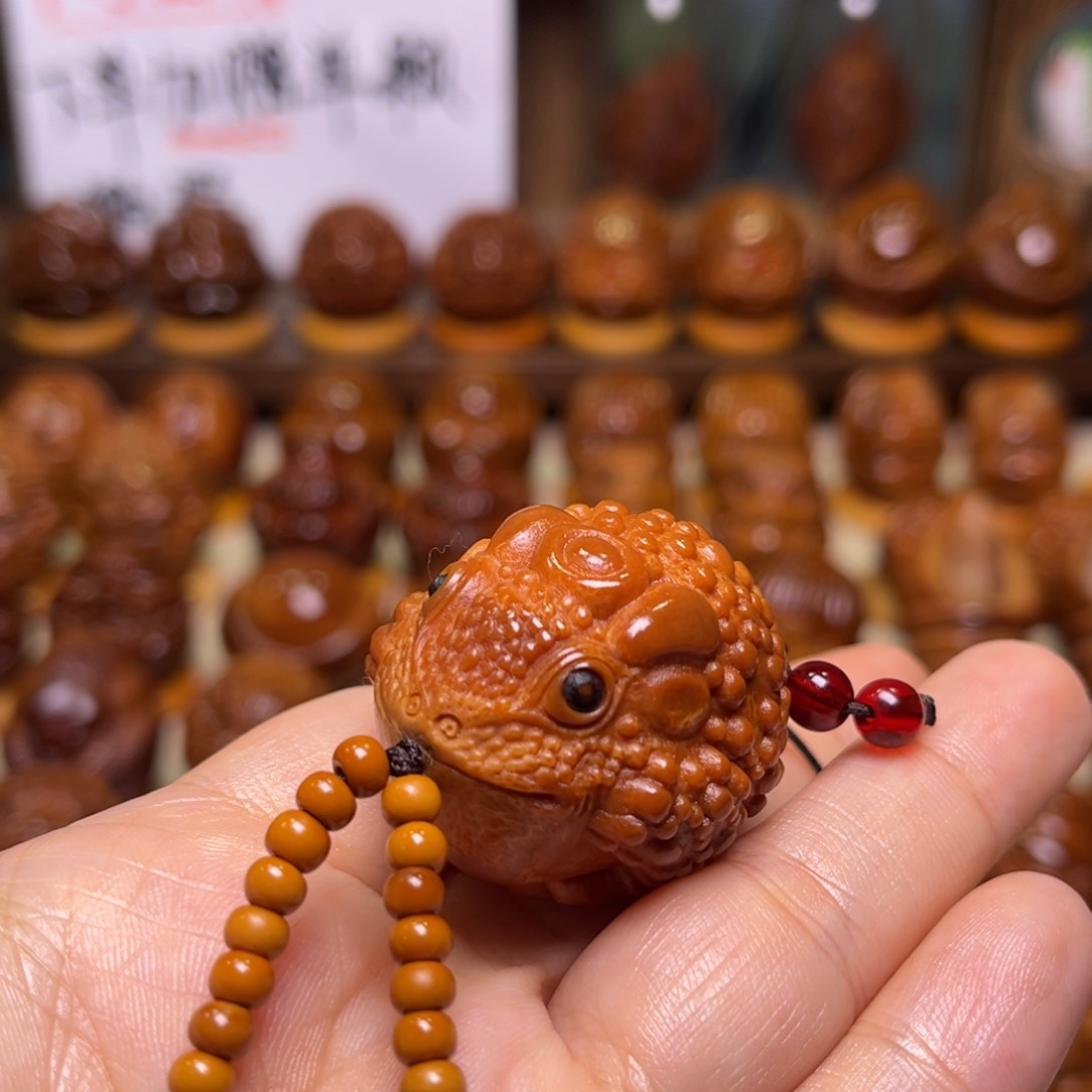 橄榄核把件福利元宝金蟾手把