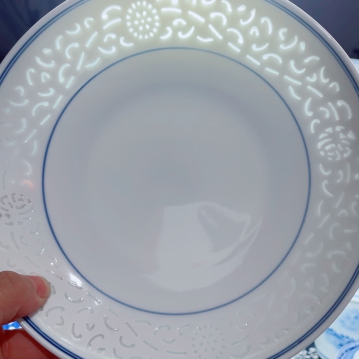 青花玲珑8寸窝盘满雕双福双线