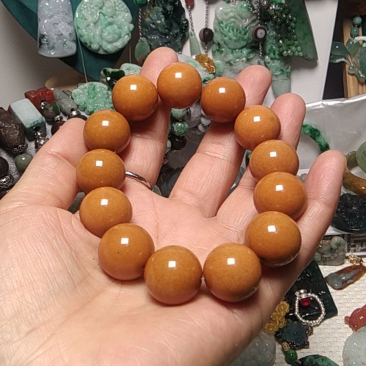 翡翠吊坠(赠链)未镶嵌