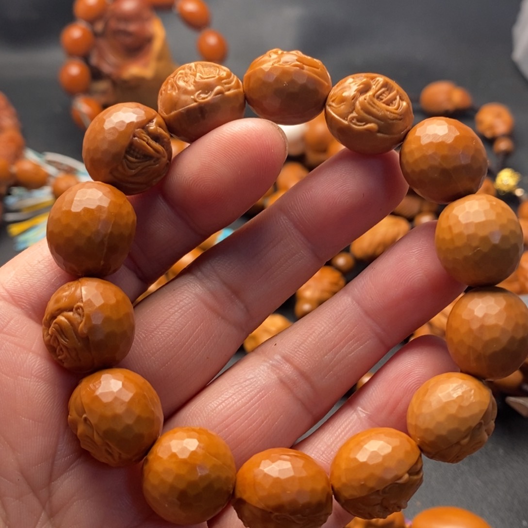 吊坠橄榄核龍*橄榄核