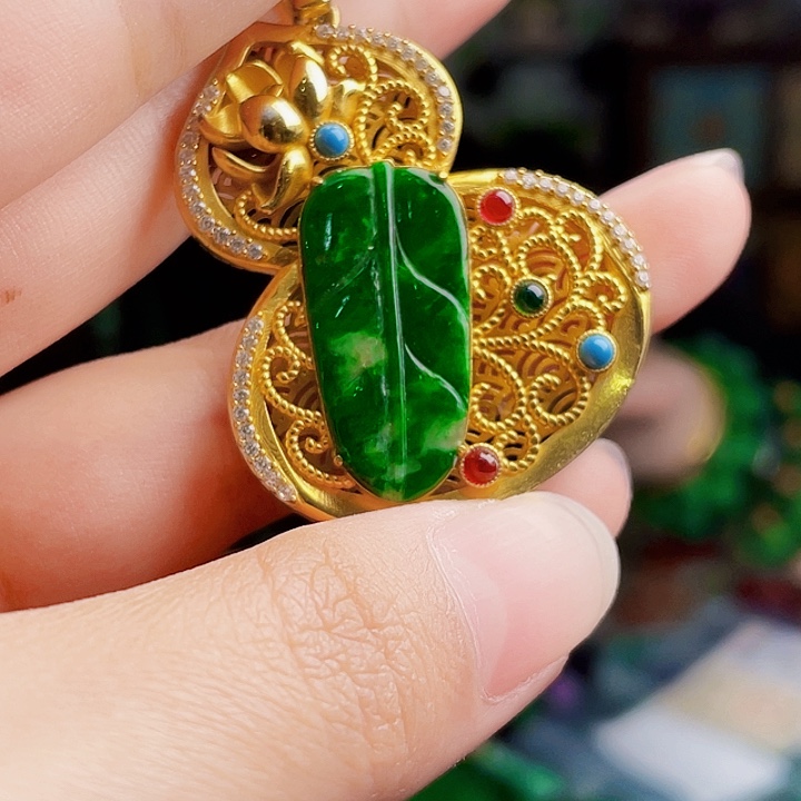 翡翠银S925镶嵌颈饰多样性