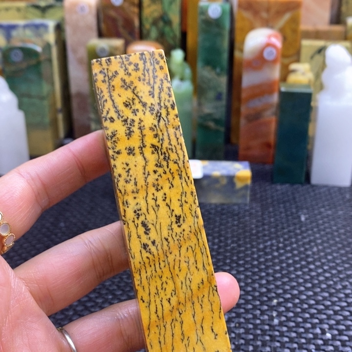 南美石醉**雨青田石印章石