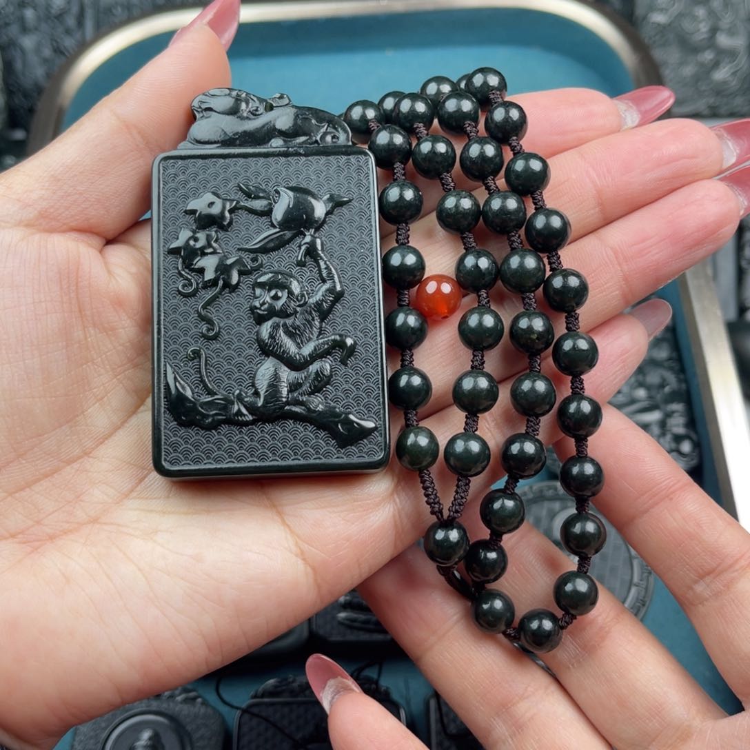 和田玉颈饰未镶嵌娇*